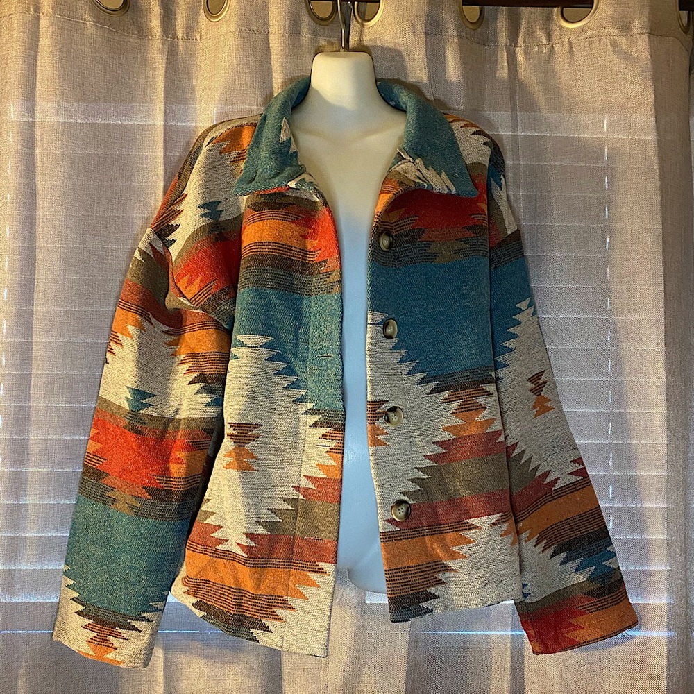 Women’s Aztec Print Shacket